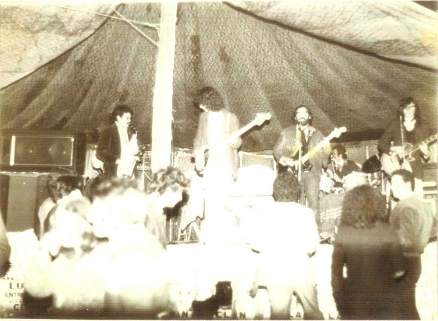 Entresuelos (Feria de Abril de 1981, Venta Las Palomas)
